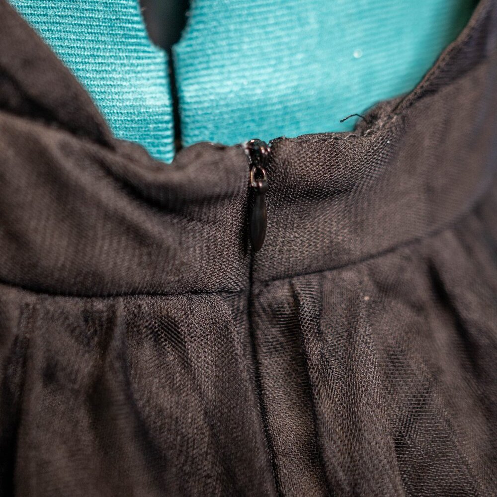 Black Spaghetti-Strap V-Neck Maxi Dress - Picture 8 of 10